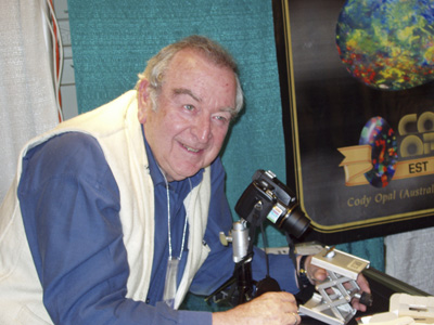 Fred photographing opals in Tucson.